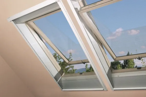 Сетка москитная FAKRO AMS 66x200 (66x98) белые направляющие